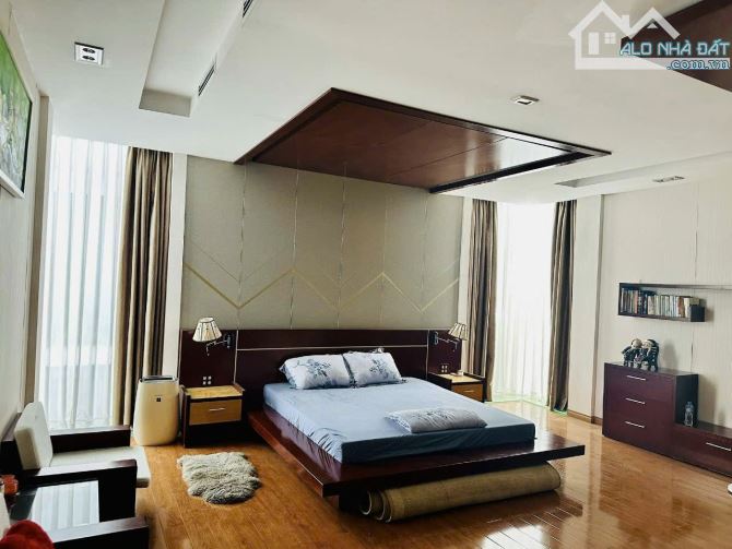 Cho thuê biệt thự tại Lê Hồng Phong, 325m2,3,5 tầng, 5 ngủ full, 30 triệu - 4