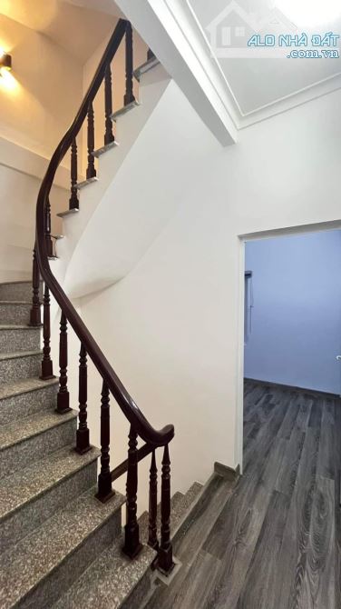 Nhà hàng hiếm-Ngõ rộng, thông, thoáng-Vũ Tông Phan-Thanh Xuân-37m2-4 Tầng-6.2 tỷ - 7