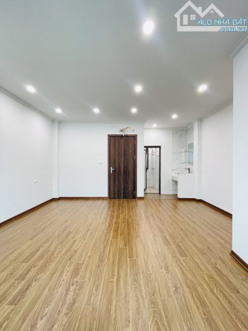 🏡Nhà hiếm Kim Mã 35m2 7 tầng nhỉnh 8 Tỷ - NHÀ ĐẸP ĐÓN TẾT, XÂY MỚI, 7 TẦNG THANG MÁY, THI - 8