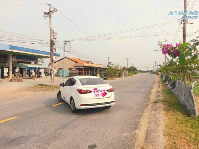 Siêu Phẩm, 170m² đất thị trấn Tân Trụ, đường xe cont 833 chỉ 1.6 tỷ - 8