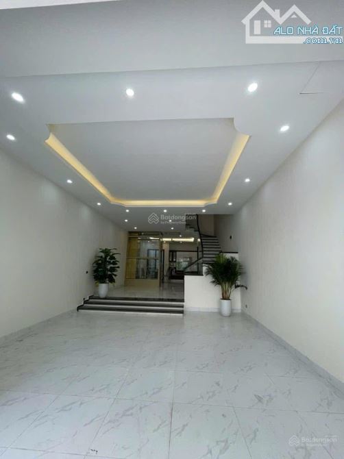 Sở Hữu Nhà 4Tầng 70m2 SHR FULL Tiện Nghi Tại Đ.Huỳnh Tấn Phát, P.Bình Thuận, Q7 Có HĐT18Tr