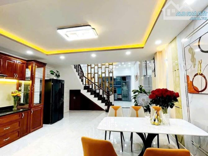 Nhà đẹp hẻm ô tô 5m ngay Hoà Bình, Tân Thới Hòa, Tân Phú. Giá: 3.1 tỷ/ 48m2. SHR - 2