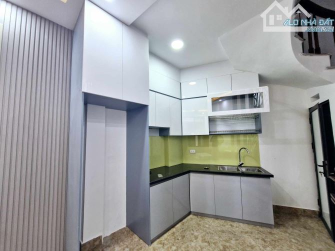 SIÊU PHẨM NHÀ ĐẸP 138 HẠ ĐÌNH - 30M2 - 7.5 TỶ – FULL NỘI THẤT – NGÕ THÔNG – GẦN HỒ - 2