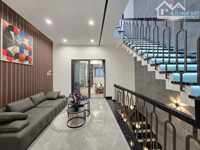 Nhượng lại căn nhà siêu đẹp ngay Bà Hom, Quận 6, giá: 2 Tỷ 640 / 55m2. Hẻm 6m, đông dân cư - 2