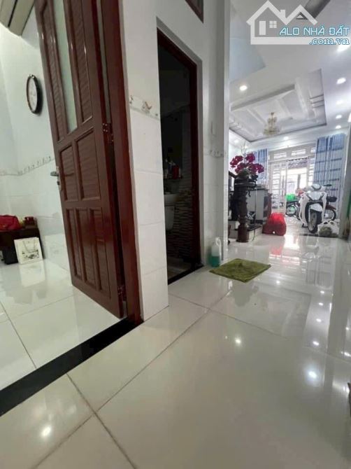 HẺM XE TẢI 6M - 3 TẦNG - 95M2 - 6M x 16M - NGAY CHỢ TÂN TRỤ - COOP MART - SÂN BAY - 3