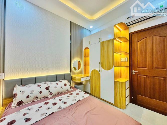 Bán nhà Đinh Tiên Hoàng, 46m2, hẻm thông thoáng, an ninh, 3PN nhỉnh 5 tỷ - 3