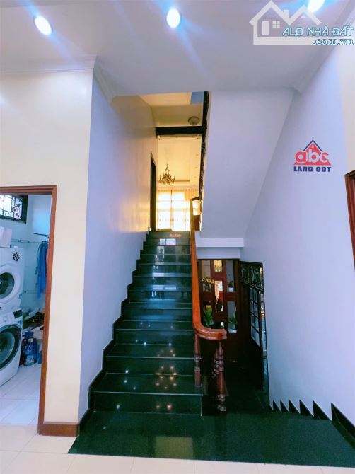 Bán Biệt Thự  sân vườn tâm huyết gần khu thương mại Universe complex cầu sập P.Tân Biên - 4