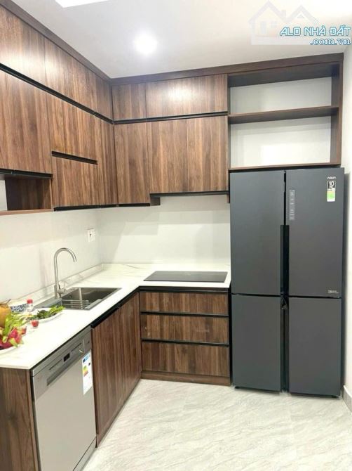 CHỈ 4.6 TỶ - NHÀ 1 TRỆT 1 LẦU - 53M² (4M X 13M) - 3 PN - HẺM GẦN CHỢ THỦ ĐỨC, TRƯỜNG THỌ - 5