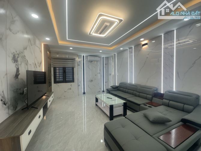 HẺM THÔNG VIP QUẬN 12 - MẶT TIỀN NHÁNH NGUYỄN ẢNH THỦ - 80M2  - SANG SỊN MỊN - 5 TẦNG BTCT - 5