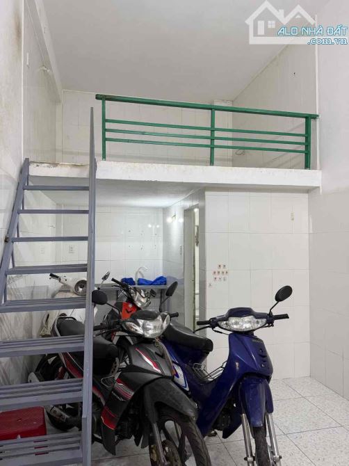 CĂN HỘ 4 TẦNG DT 75 TRIỆU/1THANG CÓ 30P ĐƯỜNG PHAN VĂN ĐỊNH DT 290M2 NGANG 8.5M CHỈ 15.5 T - 5