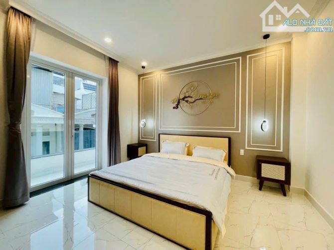 Hàng rẻ cuối năm. Nhà 54m² hẻm 5m THÍCH QUẢNG ĐỨC,xây 1 trệt 3 lầu. Giá 2 tỷ 250, SHR - 8