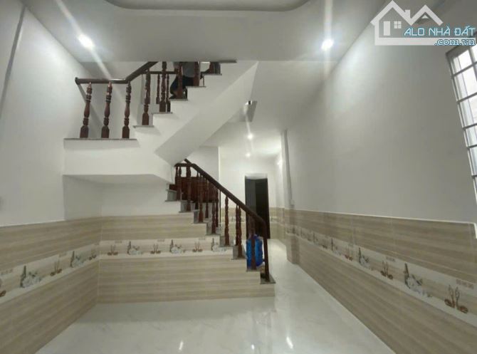 cho thuê nhà hẻm 125 hoàng văn thụ p,an cư 90m2 trệt lầu 3pn giá 7tr/tháng