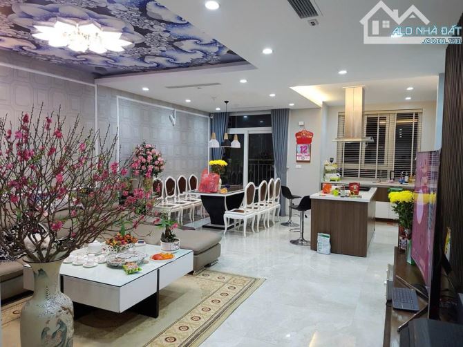 Căn hộ Chung cư 62 Nguyễn Huy Tưởng 174m2, giá 10.45 tỷ Thanh Xuân