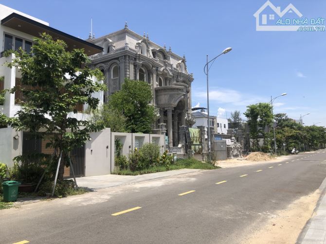 ⭐⭐⭐ BÁN ĐẤT BIỆT THỰ ĐƯỜNG BÙI THIỆN NGỘ - H . ĐÔNG NAM - DT  : 300 M2 - KĐT HOÀ XUÂN