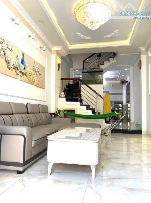 Q7: HẺM XE TẢI. CẠNH PMH, 50M2. 3LẦU. KHÔNG LỘ GIỚI, HOÀN CÔNG ĐỦ