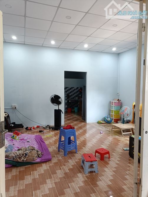 NHÀ HIỆP PHÚ 80m2 2PN mới cứng khu dân cư đông đúc