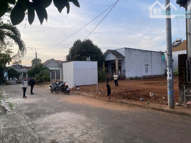 Đất thổ cư 258m2( ngang 10m ) tại ngã tư Dầu Giây. Giá ngôp bán nhanh trong tháng - 1