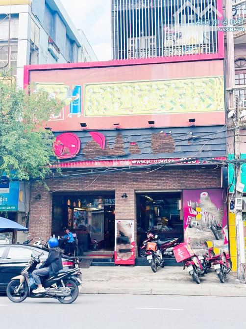 Cho thuê nhà MT Nguyễn Gia Trí (D2) P25, Quận Bình Thạnh. 4 Tầng, ngang 8,5x20 chỉ 150tr - 1