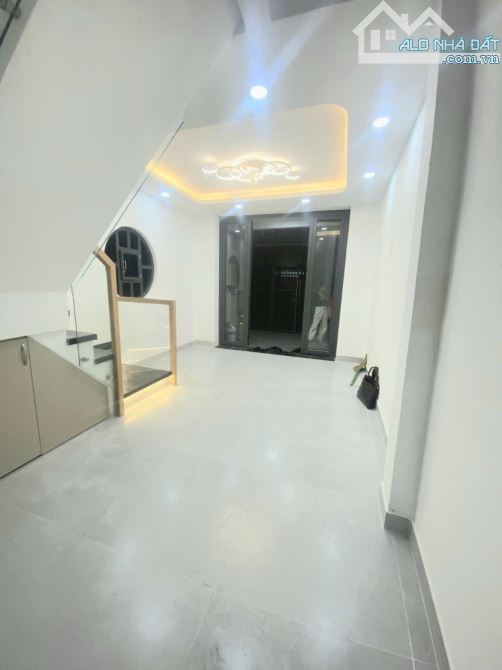 Nhà mới đón Tết - Hiệp Bình Chánh, Thủ Đức - Ô tô - 40m2, 2 Tầng - chỉ 3,99 tỷ (TL) - 1