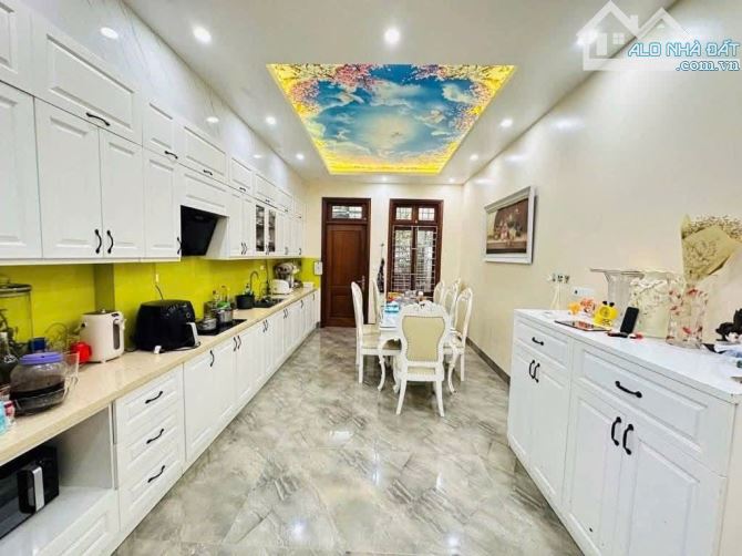 Bán Nhà Phùng Chí Kiên 38m2, phân lô, ô tô tránh Trước Nhà Giá 7 Tỷ Nhỉnh - 2
