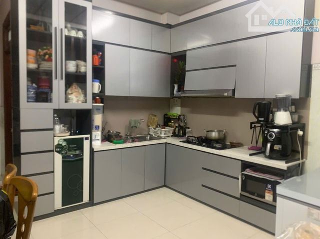 Nhà bán 3 tầng, DT(4m x 20m)~80m2, Thoại Ngọc Hầu, Q.Tân Phú (nhỉnh 8 tỷ) - 2