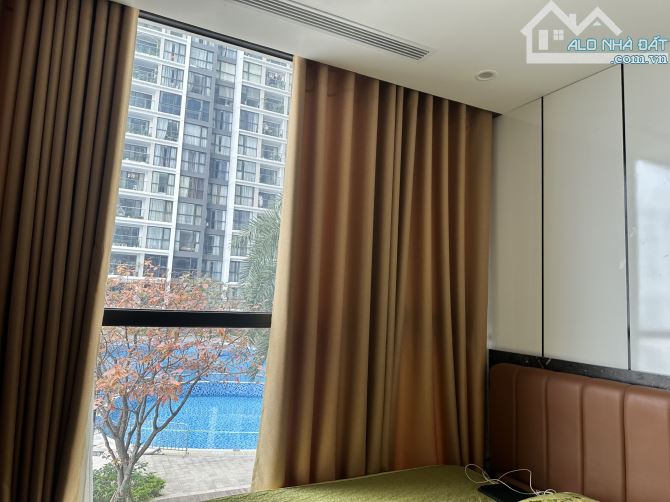 BÁN GẤP CHUNG CƯ VINHOMES SKYLAKE PHẠM HÙNG 3 PN 2 WC view hồ điều hoà, công viên FULL ĐỒ - 2