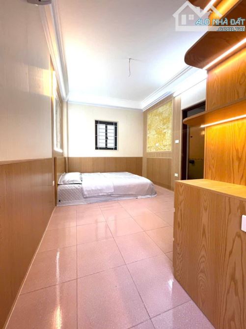 Bán nhà Minh Khai. Chưa tới 4ty, 30m2 -3PN. Có sổ đỏ không QH. Xem là ưng. - 2