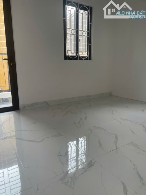 Bán nhà ngõ 373 đường Ngọc Hồi, Thanh Trì, diện tích 37m2, 3 tầng, Ô tô - 3