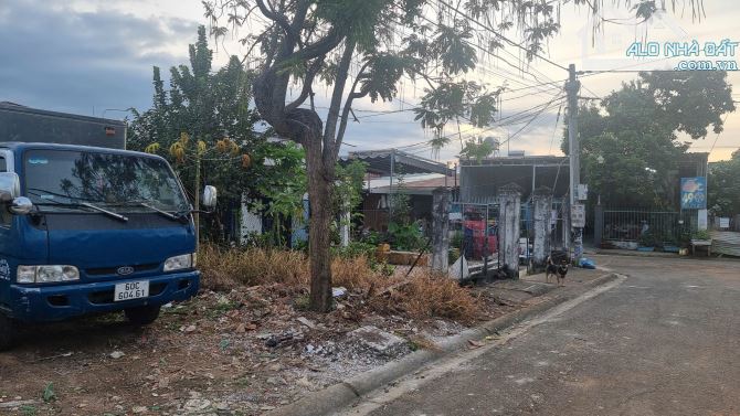 Đất thổ cư 258m2( ngang 10m ) tại ngã tư Dầu Giây. Giá ngôp bán nhanh trong tháng - 3