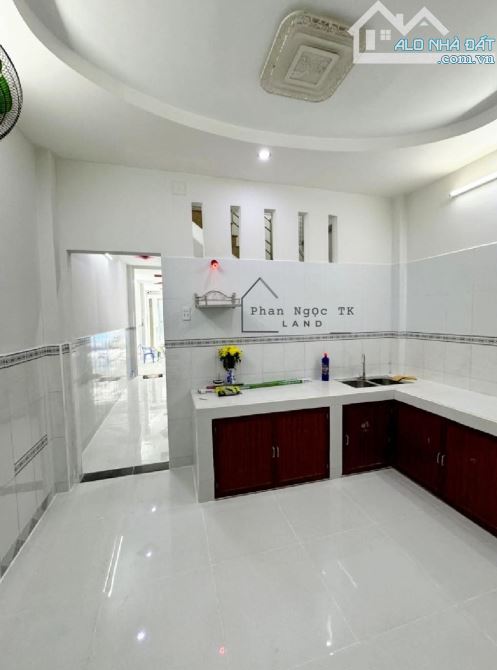 Bán nhà Kinh Dương Vương 100m2 2 tầng có phòng ngủ trệt, nhích 4 tỷ - 3