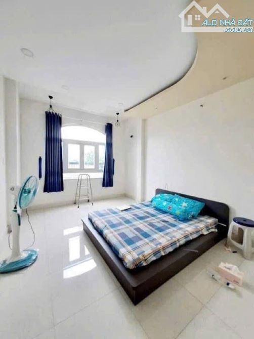 Q7: HẺM XE TẢI. CẠNH PMH, 50M2. 3LẦU. KHÔNG LỘ GIỚI, HOÀN CÔNG ĐỦ - 3