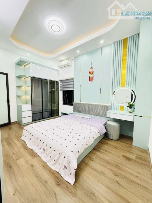 BÁN NHÀ 6 TẦNG - Đống Đa - 2 THOÁNG - CHỈ HƠN 5 TỶ! - 6