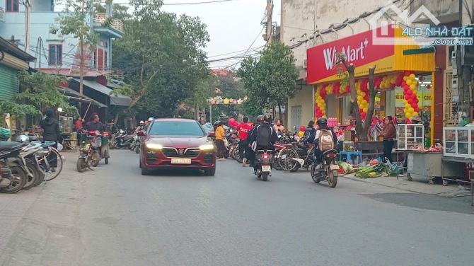 Bán nhà sau trường học, cạnh UBND xã, gần chợ và siêu thị WinMart ,92M2(MT=7M),chính chủ - 9