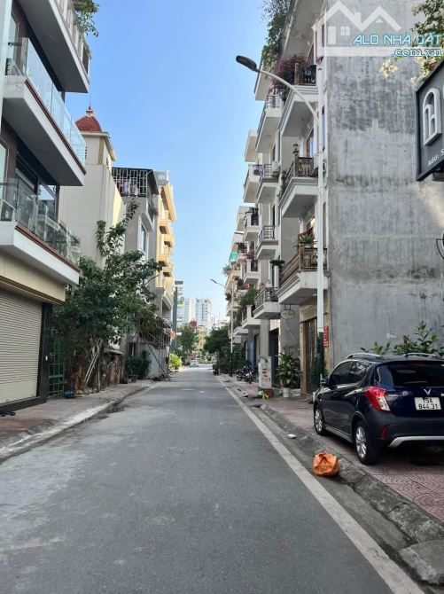 Bán lô đất tái định cư Thế Lữ, Hồng Bàng DT: 40m MT: 4m Giá: 5.2 tỷ Ms Minh