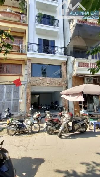 NHÀ MỚI HIỆN ĐẠI PHỐ PHAN ĐÌNH GIÓT, THANH XUÂN: 68M2, 7 TẦNG, 21.9 TỶ.