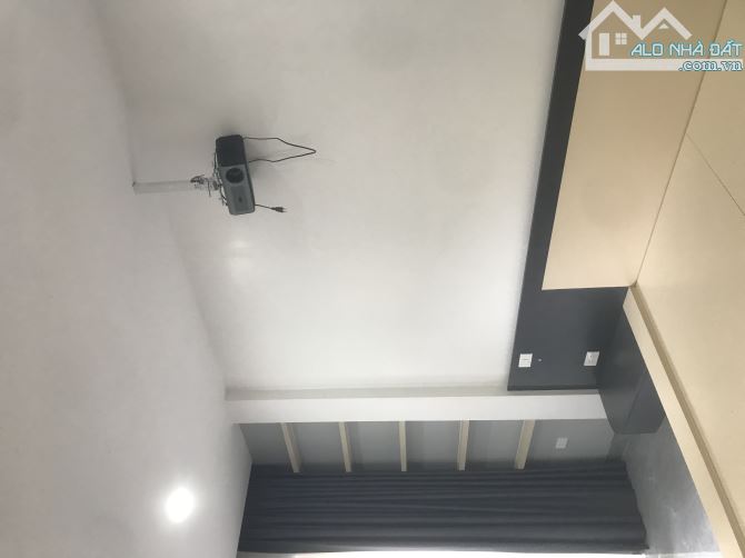 Bán nhà đẹp ngõ 3 Minh Khai, 34m x5 tầng, đỗ cửa, thang máy, 10,9 tỷ