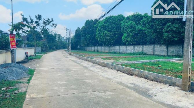 Chuyển nhượng 134m2 đất thổ cư bám mặt đường liên xã tại Cao Sơn Lương Sơn Hoà Bình - 1