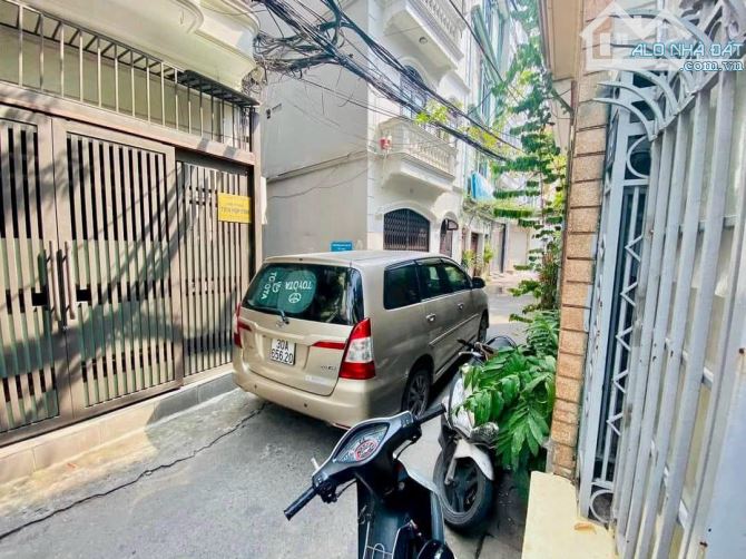 BÁN NHÀ NGỌC LÂM - 35M x 5T - CHỈ 5.5 TỶ - NGÕ THÔNG - Ô TÔ ĐỖ CỬA - FULL NỘI THẤT Ở NGAY - 1