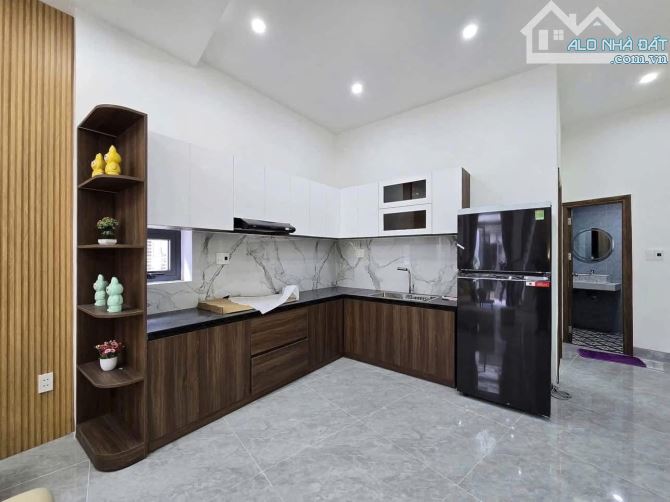 Trung tâm thanh trì, 40m2,4 tầng mới xây, ô tô đỗ cổng - 1