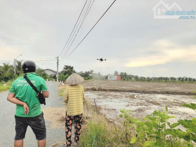 Hàng thơm, 147m2 đất thổ view kênh đường nhựa 6m cực đẹp - 1