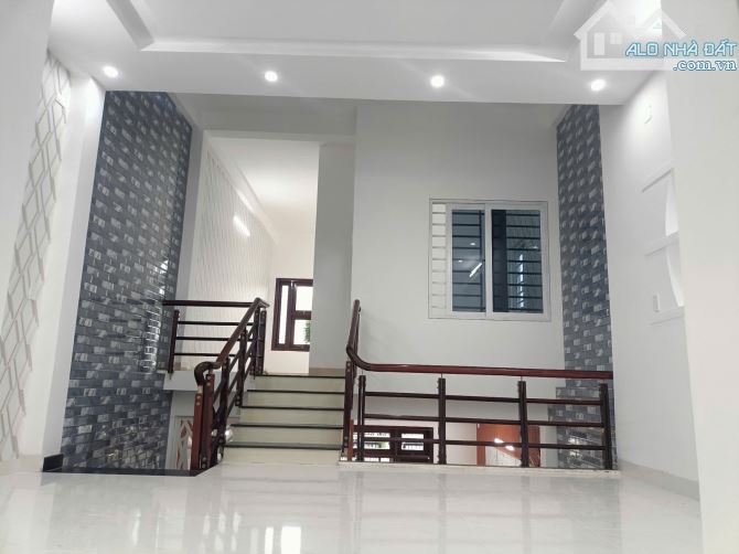 Bán nhà 2 tầng, 125m2 mặt tiền Lư Giang - Hoà Xuân - 1