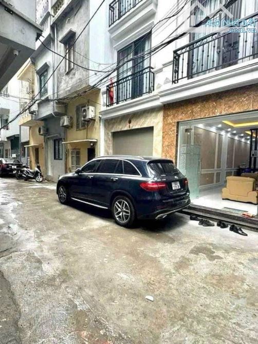 Bán nhà đẹp ô tô dừng đỗ ngày đêm Ngọc Thụy Long Biên 43m 5 tầng hơn 8 tỷ full nội thất - 1