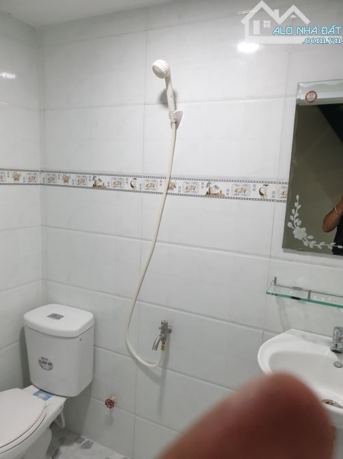 Nhà mặt tiền Đội Cung - Lãnh Binh Thăng, Trệt Lầu, 2PN 2WC, 3.5x15m, 15 Triệu - 2