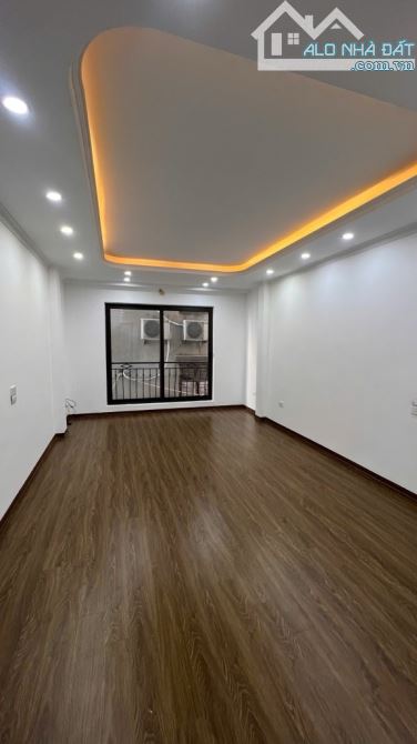 Vip - Bán nhà đẹp 6 tầng x 45m2, thang máy nhập khẩu, cách 15m ra phố Ngô Sỹ Liên, Đống Đa - 2