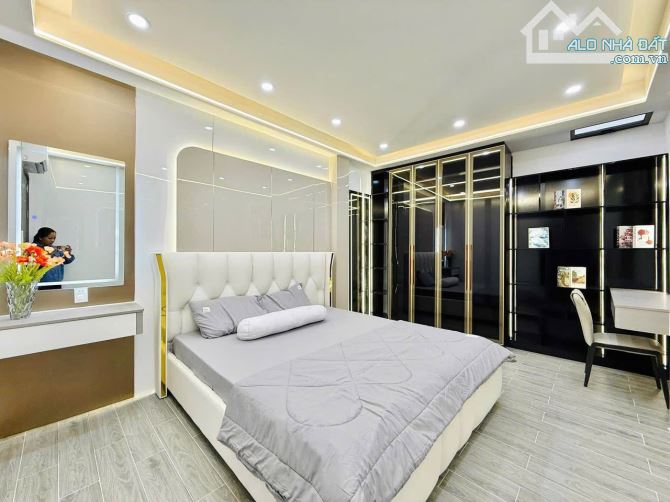 Nhà đẹp Gò Vấp, 3PN, 52m2 , 2 Tầng - hẻm 3,5m gần công viên làng hoa - NHỈNH 5 tỷ - 2