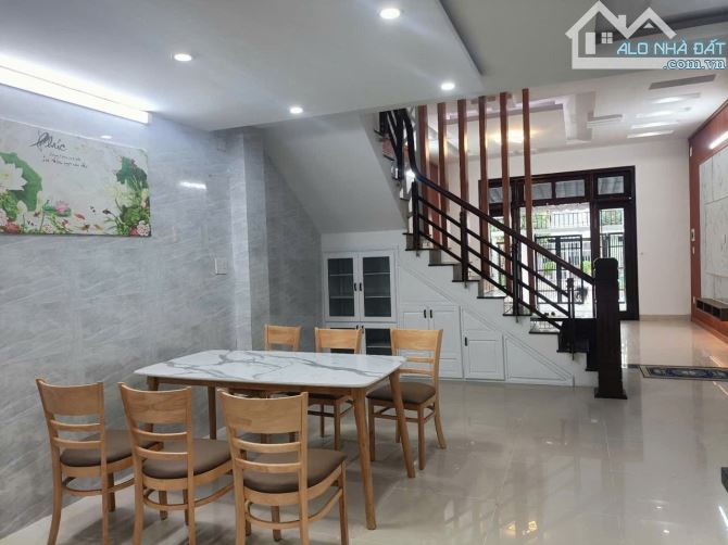 Nhà Mặt Tiền Lư Giang 7,5m2 , Sẵn Ở Đón Tết, Chỉ 4.9tỷ. - 2