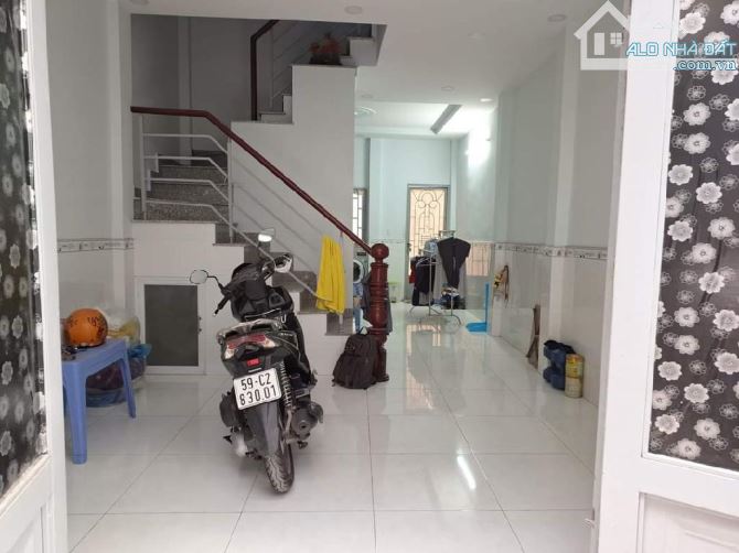 NHÀ LVB TÂN KIỂNG QUẬN 7 - NỞ HẬU 4,5M DT 4 * 10M , 🧧 SỔ RIÊNG HOÀN CÔNG  💰 NHỈNH 3 TỶ T - 2