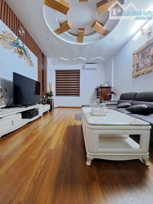 Nhà ngõ 30 Tả Thanh Oai,Cầu Tó,39m 3 tầng,3.5 tỷ,gần ô tô - 3
