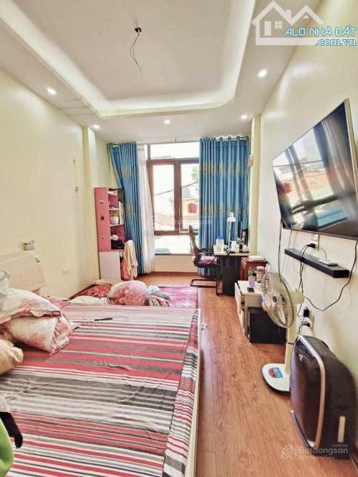 (Thang máy) bán nhà ngõ Thái Thịnh 1 Yên Lãng 60m2x5T oto KD 2 thoáng gần phố nhà mới 12 t - 4