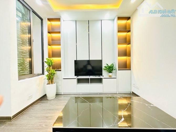 Bán nhà Đại Từ, Đại Kim, Hoàng Mai. 32m2, 5 tầng, nhỉnh 6 tỷ. Full nội thất, mới đẹp, ở ng